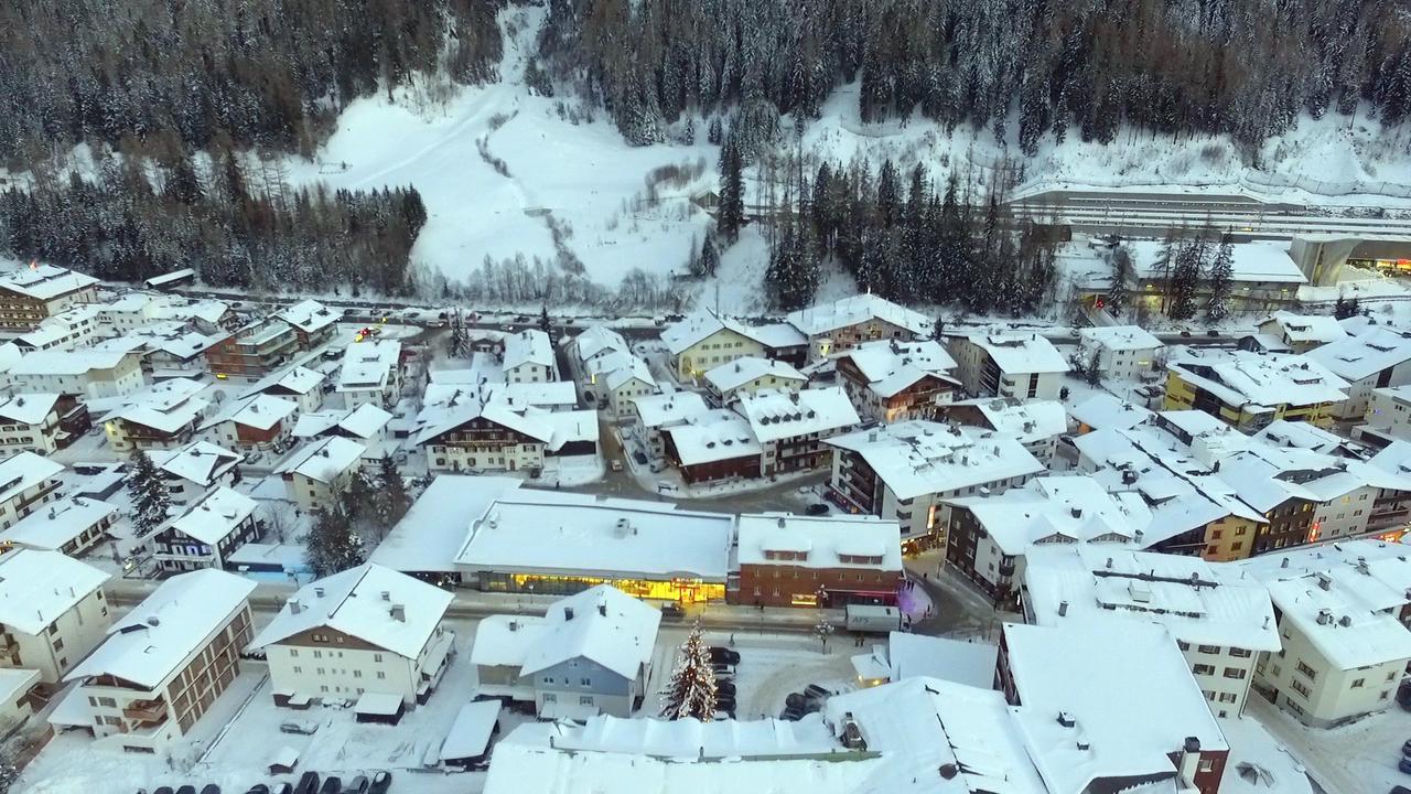 Landhaus Albert Murr - Bed & Breakfast Sankt Anton am Arlberg Exterior photo